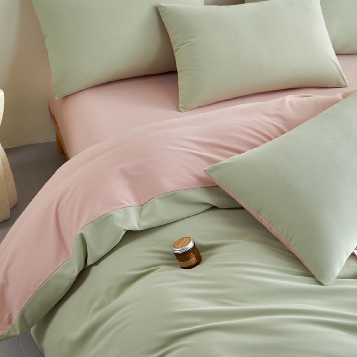 91家纺网 家纺一手货源 找家纺 润肤居 2025新款全棉纯色双拼加厚磨毛四件套 青绿+豆沙