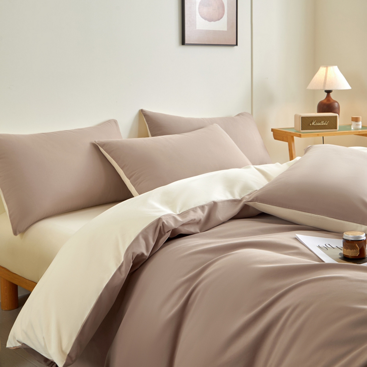 91家纺网 家纺一手货源 找家纺 润肤居 2025新款全棉纯色双拼加厚磨毛四件套 丝绒拿铁+奶油黄