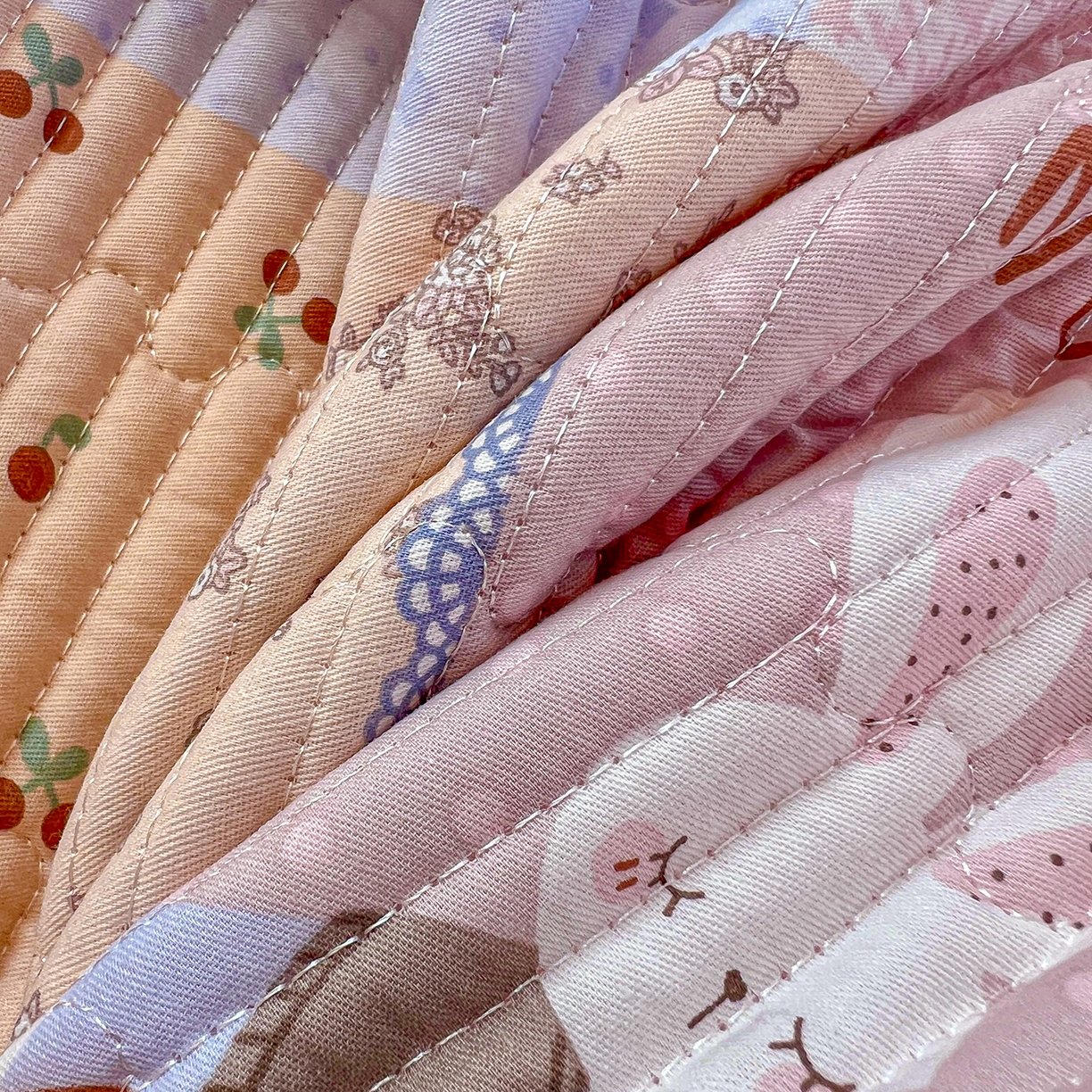 91家纺网 家纺一手货源 找家纺 X猫先生 2025新品棉加绒床盖一面全棉一面牛奶绒床盖炕盖加厚床单床垫四季款系列二 丹麦女孩（A棉B绒）