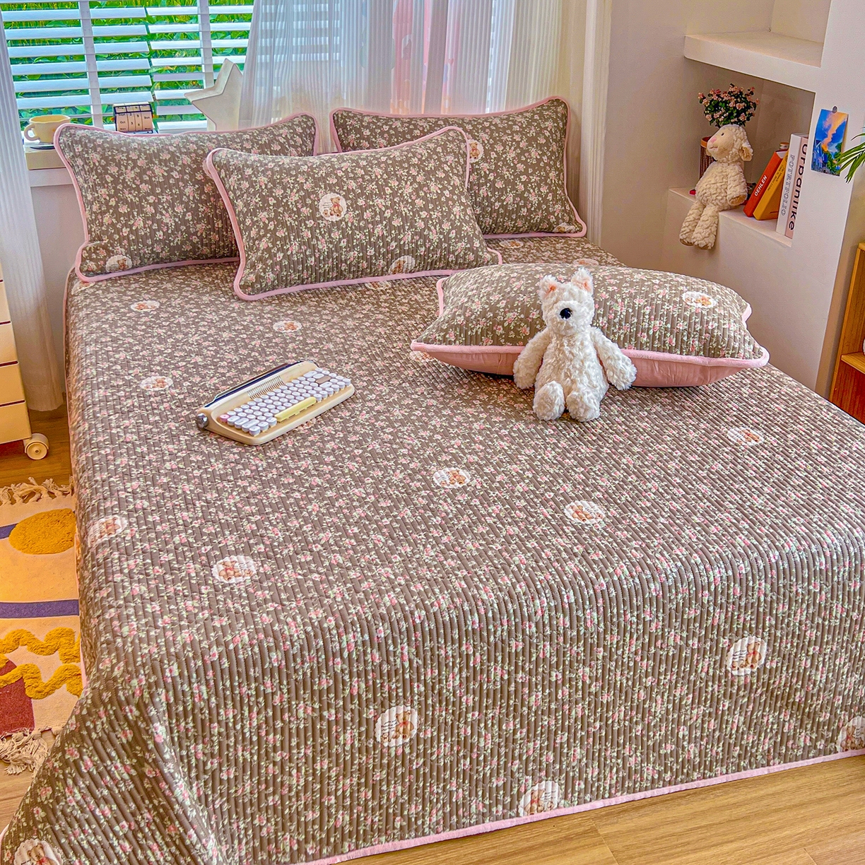 91家纺网 家纺一手货源 找家纺 X猫先生 2025新品棉加绒床盖一面全棉一面牛奶绒床盖炕盖加厚床单床垫四季款系列二 繁花小熊（A棉B绒）