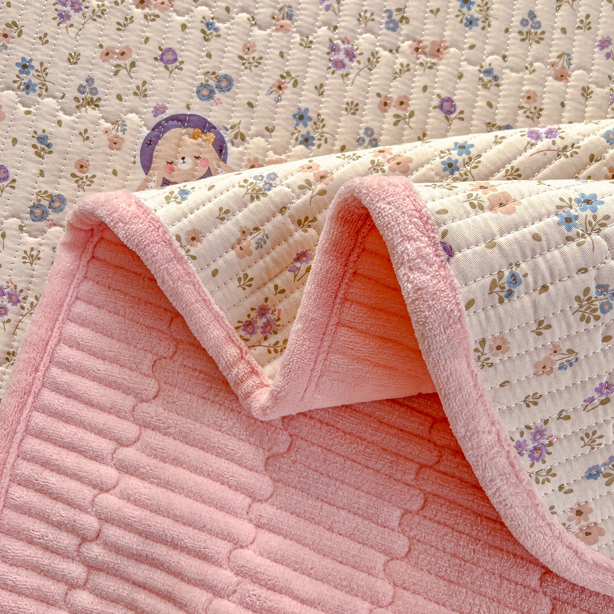 91家纺网 家纺一手货源 找家纺 X猫先生 2025新品棉加绒床盖一面全棉一面牛奶绒床盖炕盖加厚床单床垫四季款系列二 花田囡囡（A棉B绒）