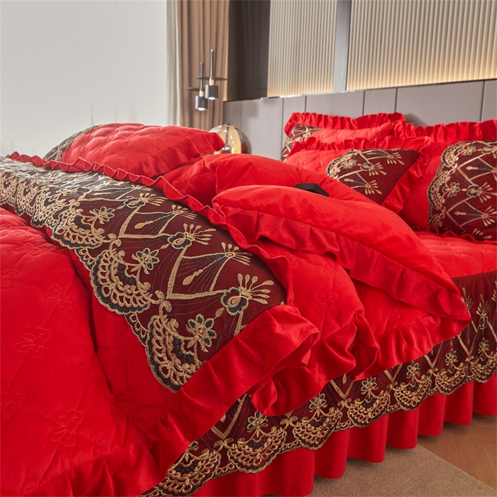 91家纺网 家纺一手货源 找家纺 （总）屹成家纺2025新款水晶绒夹棉绗缝床裙四件套（塞纳河畔）四件套起售价不低于230元