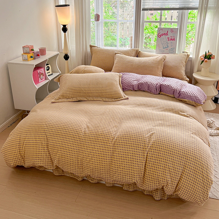 91家纺网 家纺一手货源 找家纺 一比一 2025新款加厚保暖豆豆牛奶绒床盖款四件套格韵