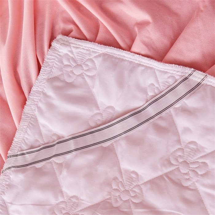 91家纺网 家纺一手货源 找家纺 屹成家纺2025新款水晶绒夹棉绗缝床裙四件套（塞纳河畔）四件套起售价不低于230元 粉玉