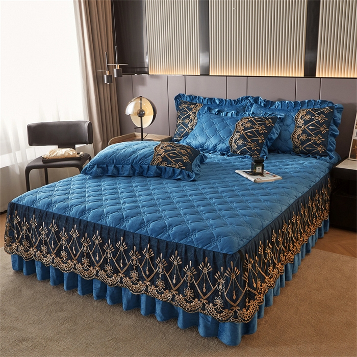 91家纺网 家纺一手货源 找家纺 屹成家纺2025新款水晶绒夹棉绗缝床裙四件套（塞纳河畔）四件套起售价不低于230元 蔚蓝