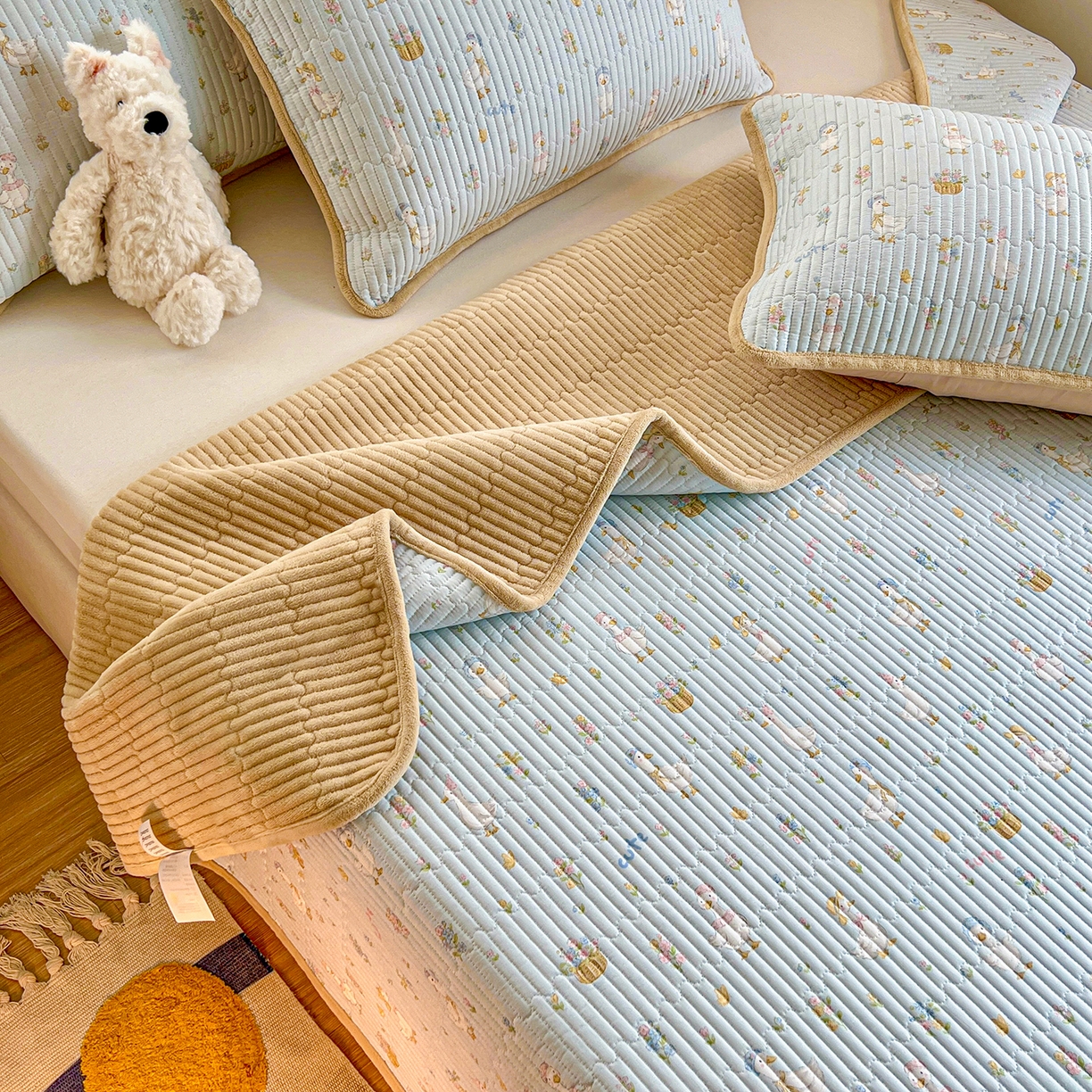 91家纺网 家纺一手货源 找家纺 X猫先生 2025新品棉加绒床盖一面全棉一面牛奶绒床盖炕盖加厚床单床垫四季款系列二 萌萌鸭（A棉B绒）