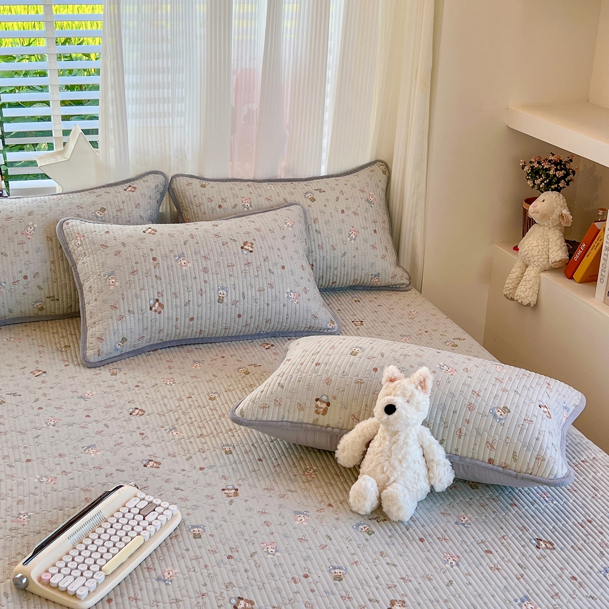 91家纺网 家纺一手货源 找家纺 X猫先生 2025新品棉加绒床盖一面全棉一面牛奶绒床盖炕盖加厚床单床垫四季款系列二 蘑菇小镇(A棉B绒）