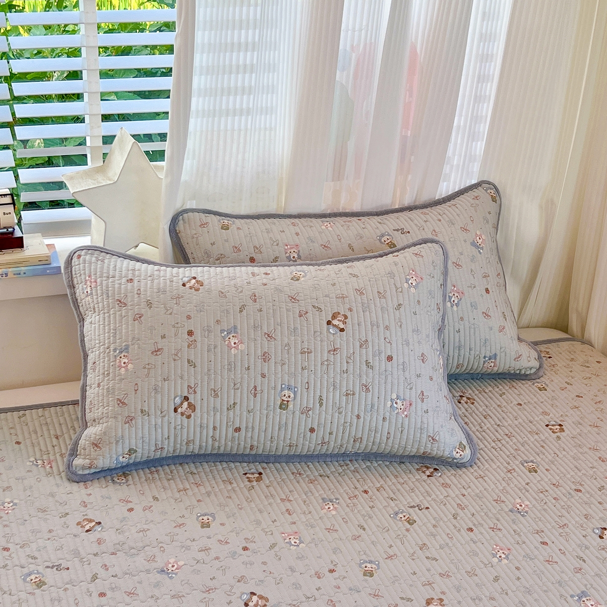 91家纺网 家纺一手货源 找家纺 X猫先生 2025新品棉加绒床盖一面全棉一面牛奶绒床盖炕盖加厚床单床垫四季款系列二 蘑菇小镇(A棉B绒）