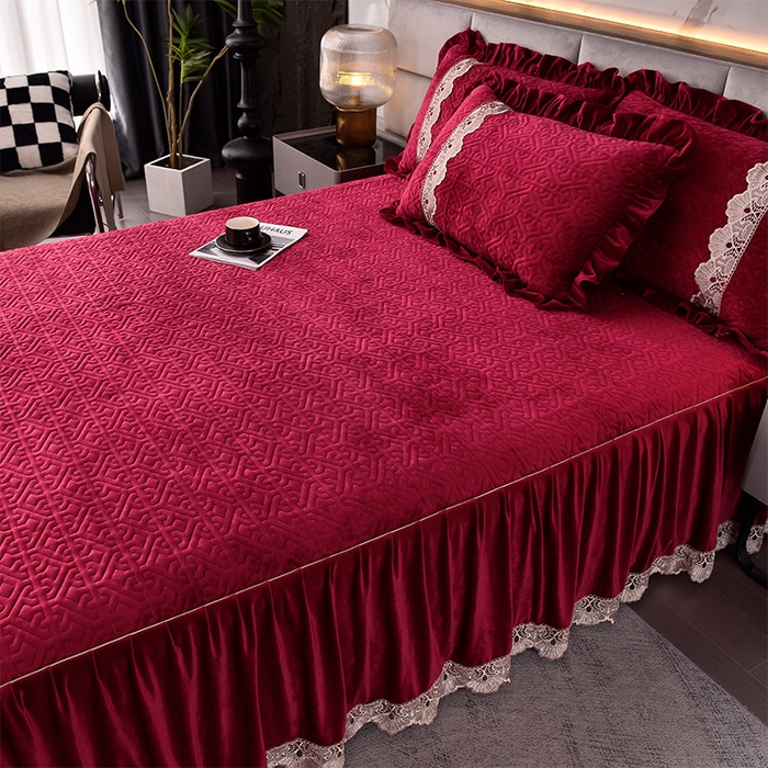 91家纺网 家纺一手货源 找家纺 忘忧草 2025新款婴儿绒夹棉单床裙 床裙单件-安娜系列 安娜-亮酒红