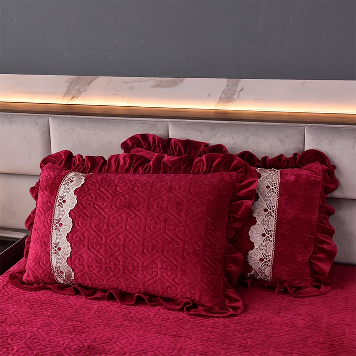 91家纺网 家纺一手货源 找家纺 忘忧草 2025新款婴儿绒夹棉单床裙 床裙单件-安娜系列 安娜-亮酒红