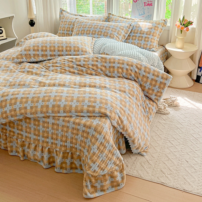 91家纺网 家纺一手货源 找家纺 一比一 2025新款加厚保暖豆豆牛奶绒床盖款四件套简爱