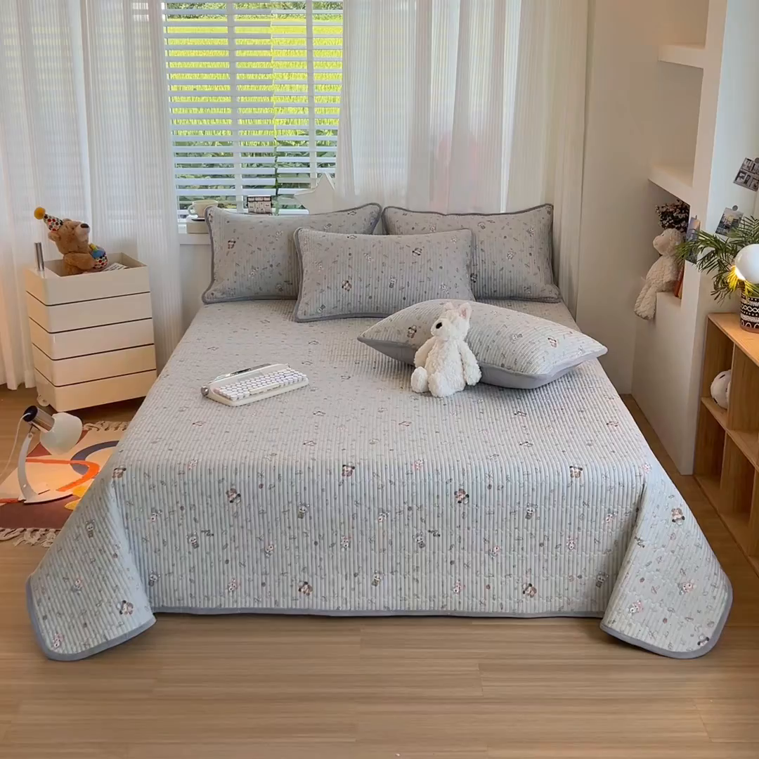 91家纺网 家纺一手货源 找家纺 X猫先生 2025新品棉加绒床盖一面全棉一面牛奶绒床盖炕盖加厚床单床垫四季款系列二 蘑菇小镇(A棉B绒）