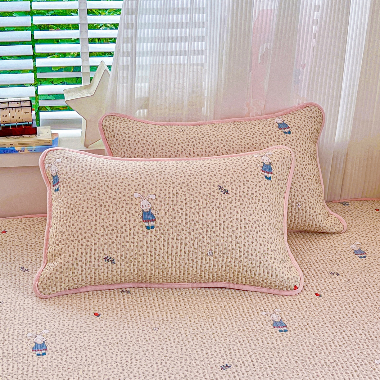 91家纺网 家纺一手货源 找家纺 X猫先生 2025新品棉加绒床盖一面全棉一面牛奶绒床盖炕盖加厚床单床垫四季款系列二 奶呼小兔（A棉B绒）