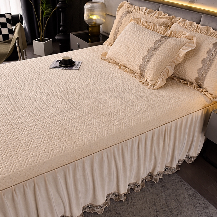 91家纺网 家纺一手货源 找家纺 忘忧草 2025新款婴儿绒夹棉单床裙 床裙单件-安娜系列 安娜-浅米驼