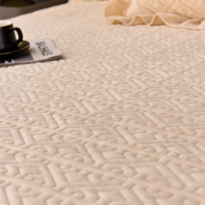 91家纺网 家纺一手货源 找家纺 忘忧草 2025新款婴儿绒夹棉单床裙 床裙单件-安娜系列 安娜-浅米驼