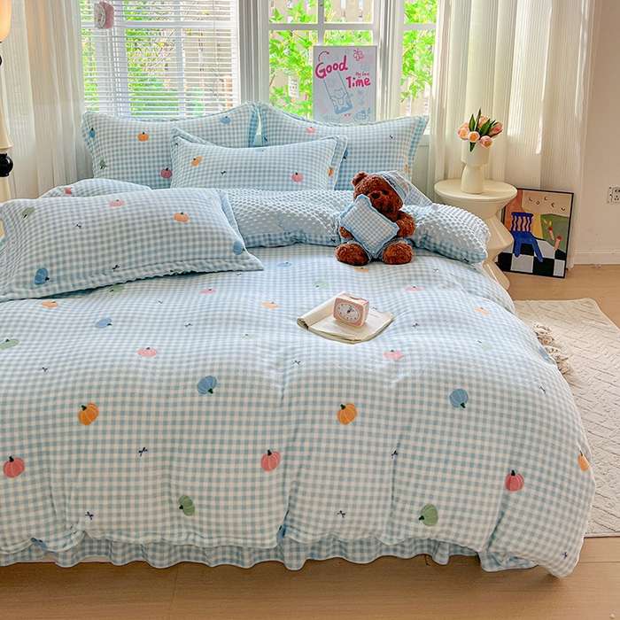 91家纺网 家纺一手货源 找家纺 一比一 2025新款加厚保暖豆豆牛奶绒床盖款四件套蓝格南瓜