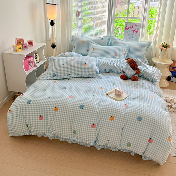 91家纺网 家纺一手货源 找家纺 一比一 2025新款加厚保暖豆豆牛奶绒床盖款四件套蓝格南瓜