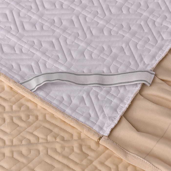 91家纺网 家纺一手货源 找家纺 忘忧草 2025新款婴儿绒夹棉单床裙 床裙单件-安娜系列 安娜-浅米驼