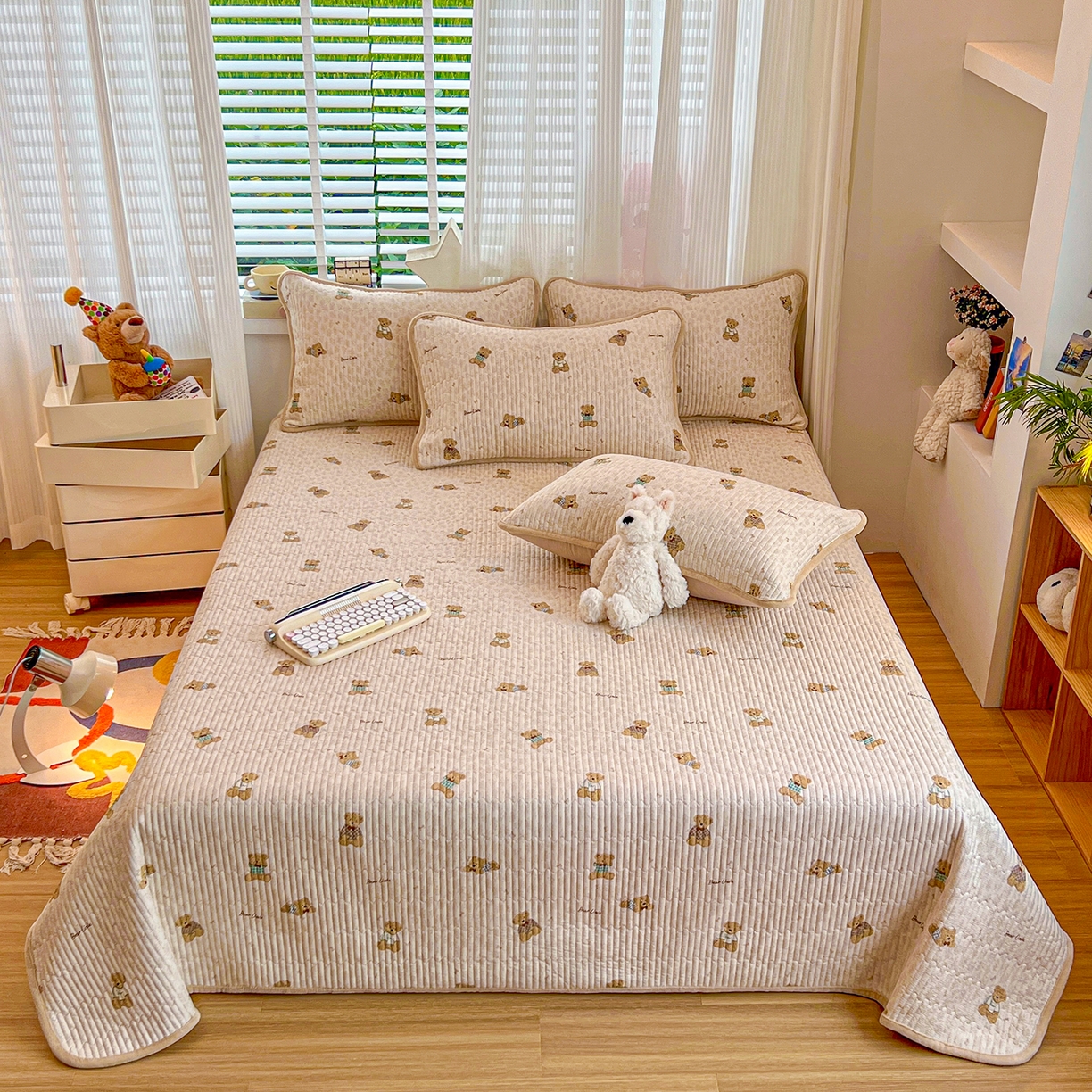 91家纺网 家纺一手货源 找家纺 X猫先生 2025新品棉加绒床盖一面全棉一面牛奶绒床盖炕盖加厚床单床垫四季款系列二 趴趴熊(A棉B绒）