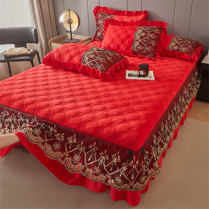 91家纺网 家纺一手货源 找家纺 （总）屹成家纺2025新款水晶绒夹棉绗缝蕾丝床裙三件套（塞纳河畔）床裙单件起售价不低于105元