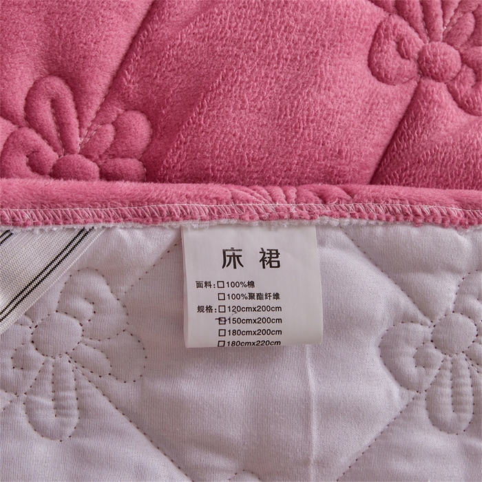 91家纺网 家纺一手货源 找家纺 屹成家纺2025新款水晶绒夹棉绗缝蕾丝床裙三件套（塞纳河畔）床裙单件起售价不低于105元 豆沙