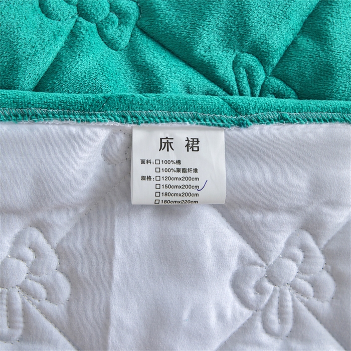 91家纺网 家纺一手货源 找家纺 屹成家纺2025新款水晶绒夹棉绗缝蕾丝床裙三件套（塞纳河畔）床裙单件起售价不低于105元 翡翠绿