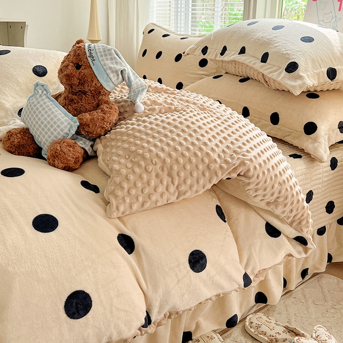 91家纺网 家纺一手货源 找家纺 一比一 2025新款加厚保暖豆豆牛奶绒床盖款四件套奶茶啵啵