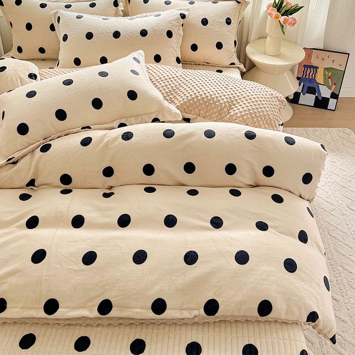 91家纺网 家纺一手货源 找家纺 一比一 2025新款加厚保暖豆豆牛奶绒床盖款四件套奶茶啵啵