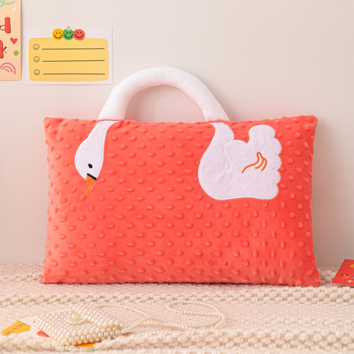 91家纺网 家纺一手货源 找家纺 （总）大熊枕芯 2025新款手提袋动物园豆豆绒儿童枕芯 枕套+内胆