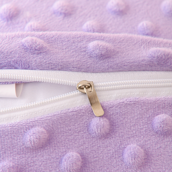 91家纺网 家纺一手货源 找家纺 大熊枕芯 2025新款手提袋动物园豆豆绒儿童枕芯 枕套+内胆 手提款-长颈鹿紫