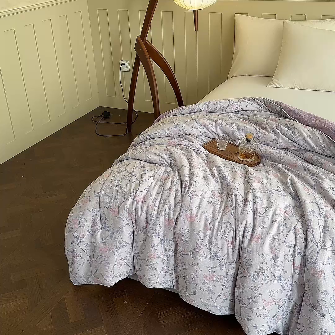 91家纺网 家纺一手货源 找家纺 睡棉坊 2025新款全棉纯棉色织提花双层纱冬被被子被芯 蝶结缘