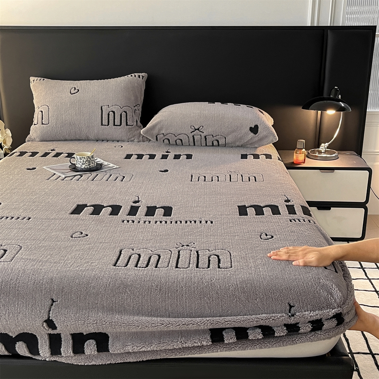 91家纺网 家纺一手货源 找家纺 慕木家纺 2025新款A类高克重云暮绒床笠款四件套(跨境专供首选）提供买家秀 云暮绒min床笠四件套-云絮灰