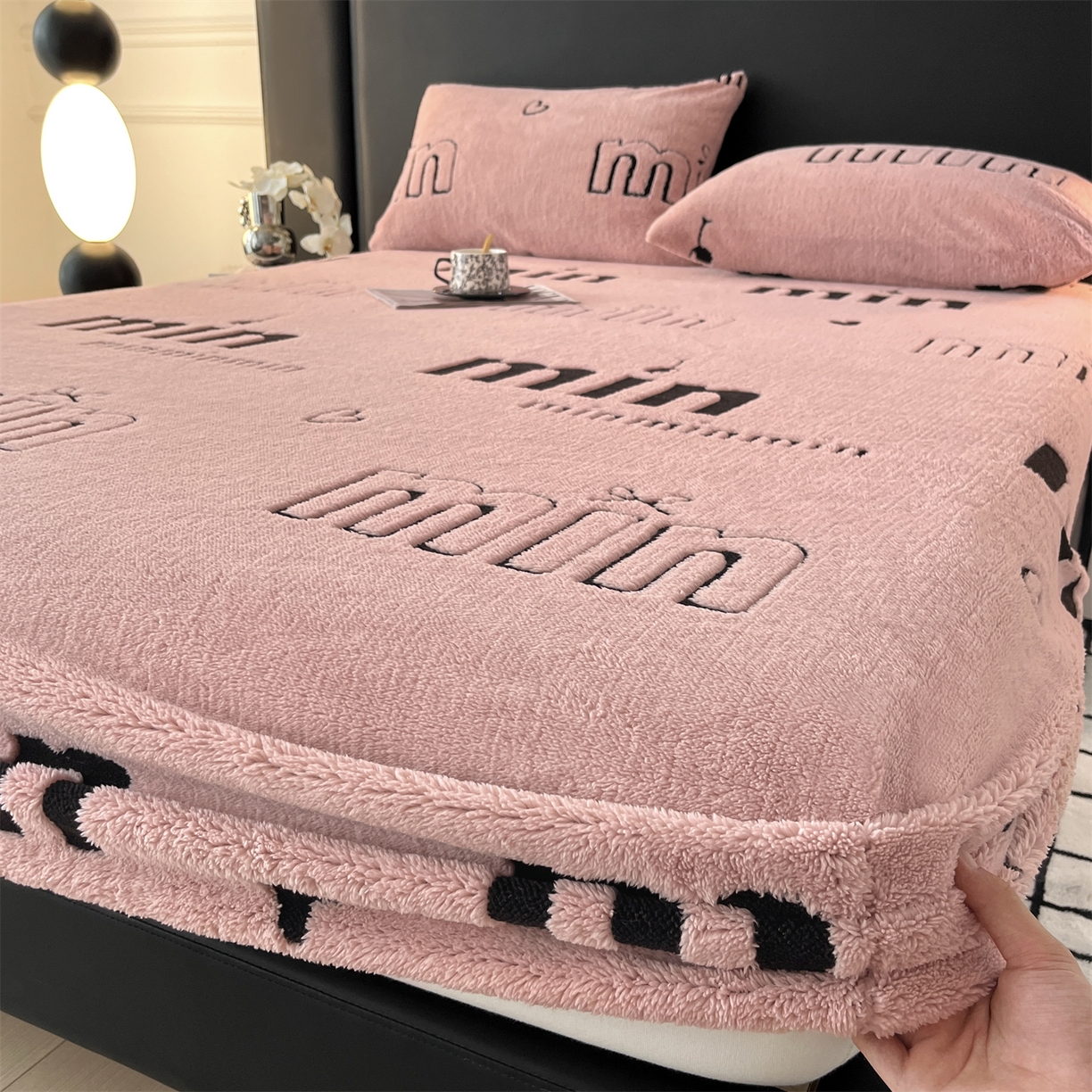 91家纺网 家纺一手货源 找家纺 慕木家纺 2025新款A类高克重云暮绒床笠款四件套(跨境专供首选）提供买家秀 云暮绒min床笠四件套-桃夭粉