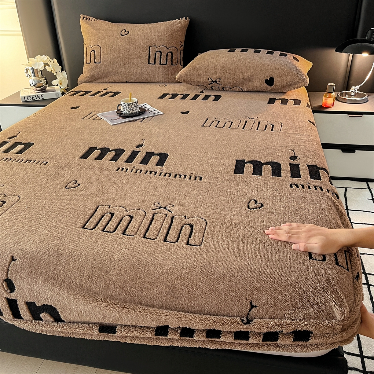 91家纺网 家纺一手货源 找家纺 慕木家纺 2025新款A类高克重云暮绒床笠款四件套(跨境专供首选）提供买家秀 云暮绒min床笠四件套-摩卡咖