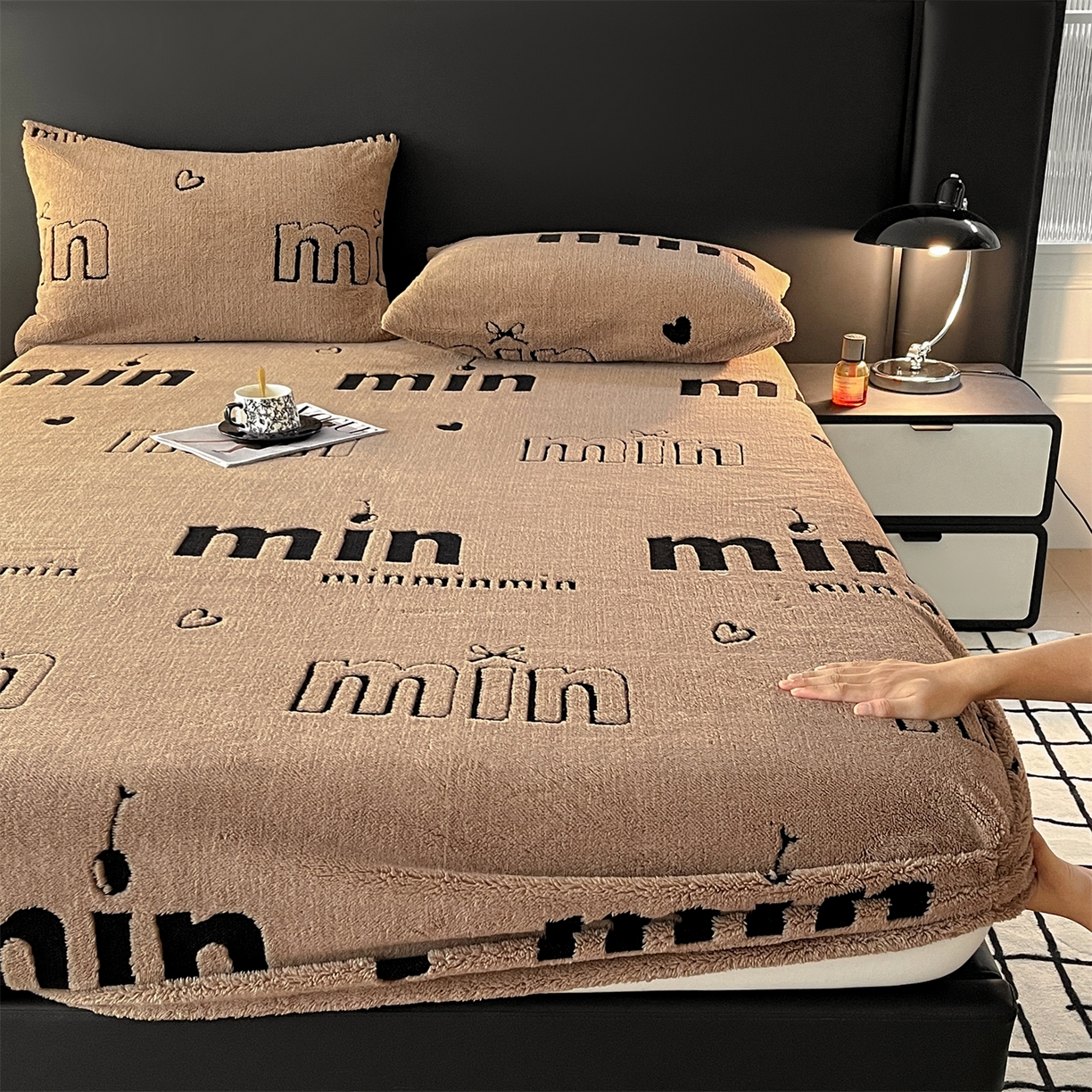 91家纺网 家纺一手货源 找家纺 慕木家纺 2025新款A类高克重云暮绒床笠款四件套(跨境专供首选）提供买家秀 云暮绒min床笠四件套-摩卡咖