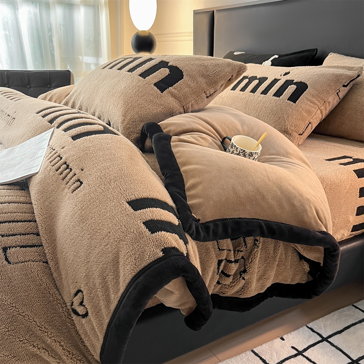 91家纺网 家纺一手货源 找家纺 慕木家纺 2025新款A类高克重云暮绒床笠款四件套(跨境专供首选）提供买家秀 云暮绒min床笠四件套-摩卡咖