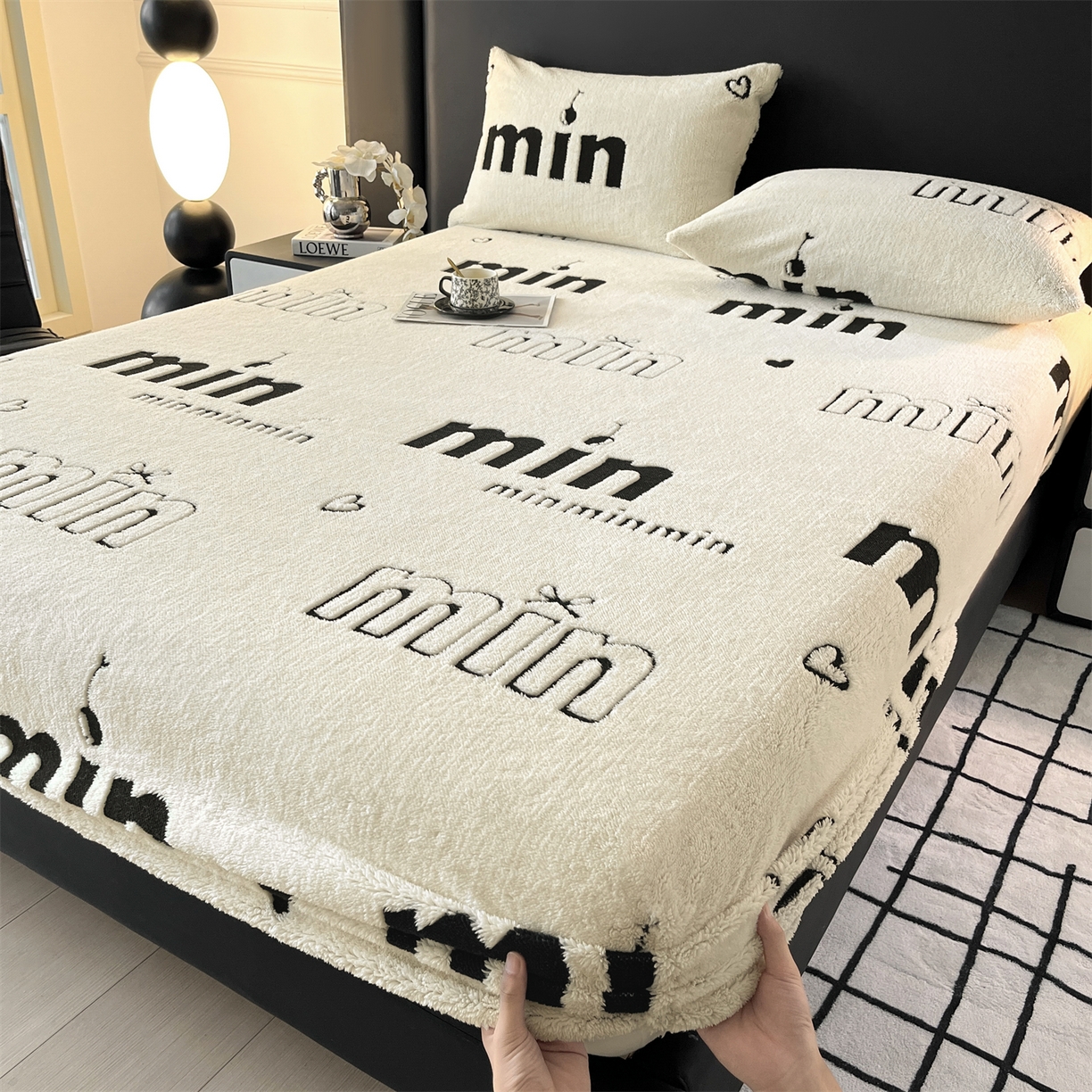 91家纺网 家纺一手货源 找家纺 （总）慕木家纺 2025新款A类高克重云暮绒床笠款四件套(跨境专供首选）提供买家秀