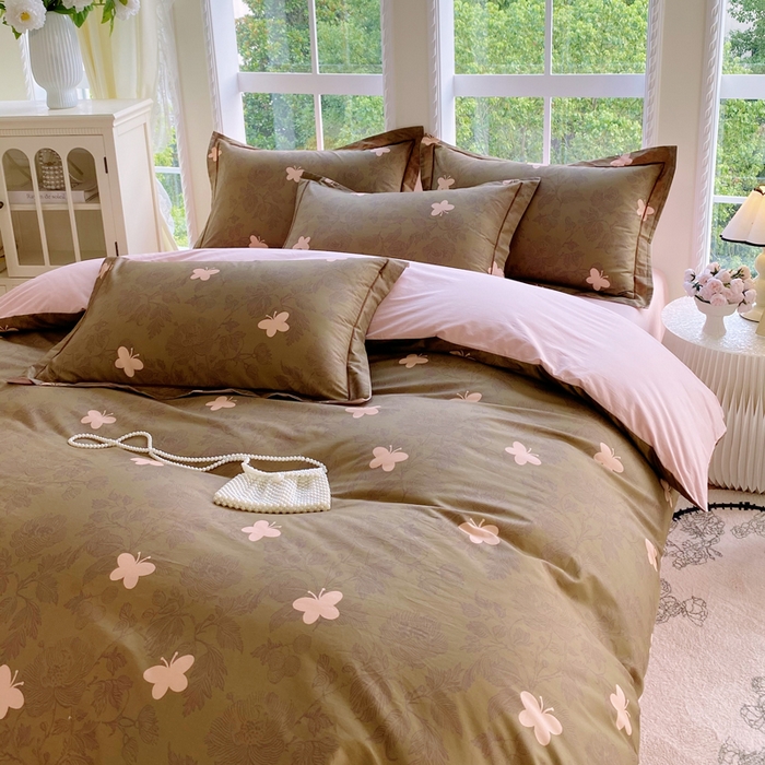 91家纺网 家纺一手货源 找家纺 星期三家纺 2025新款10月新款铂金全棉纯棉13372四件套 蝶恋花