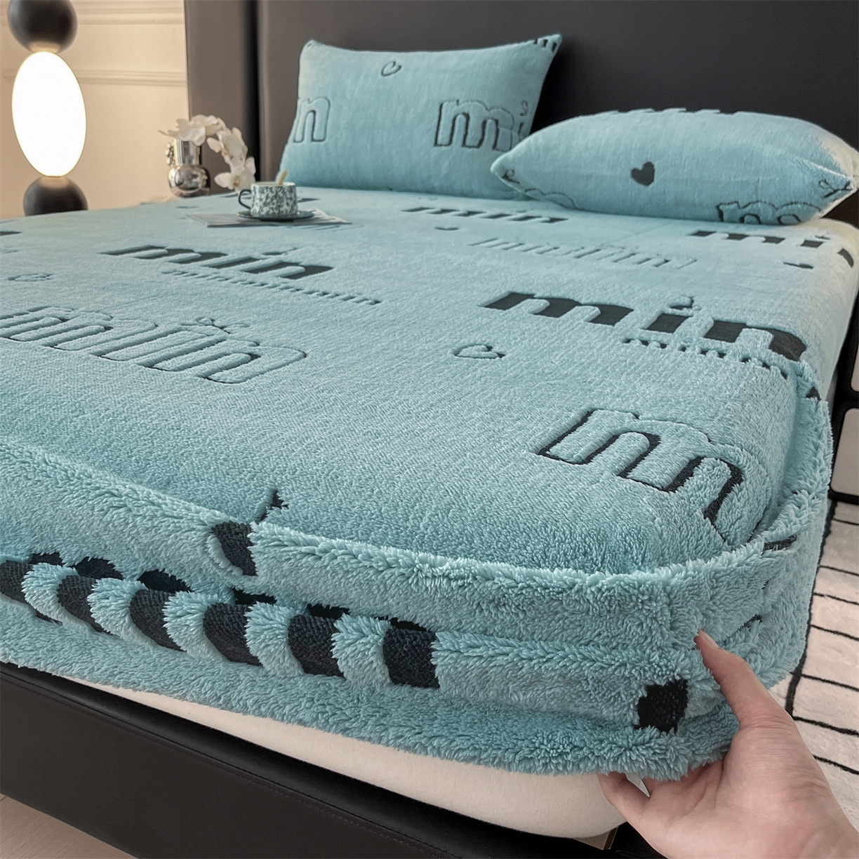 91家纺网 家纺一手货源 找家纺 慕木家纺 2025新款A类高克重云暮绒床笠款四件套(跨境专供首选）提供买家秀 云暮绒min床笠四件套-云朵蓝