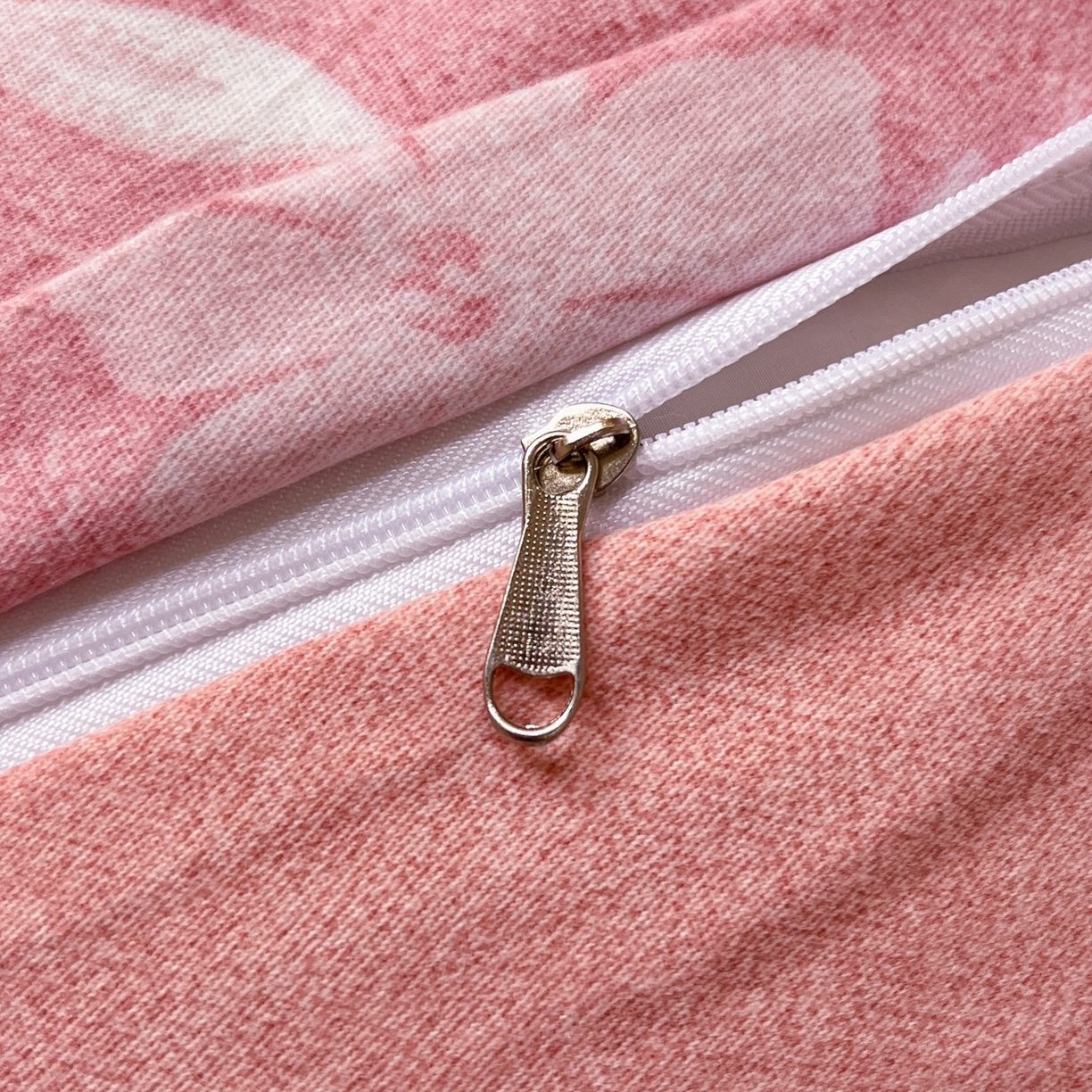 91家纺网 家纺一手货源 找家纺 简约 2025新款全棉四件套活性生态磨毛四件套 禾悦-粉