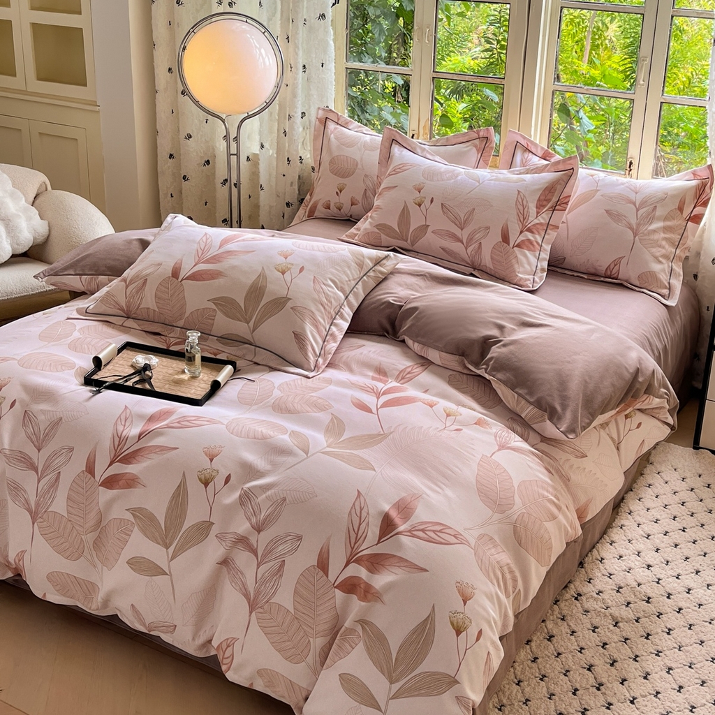 91家纺网 家纺一手货源 找家纺  简约 2025新款全棉四件套活性生态磨毛四件套 相思叶-咖