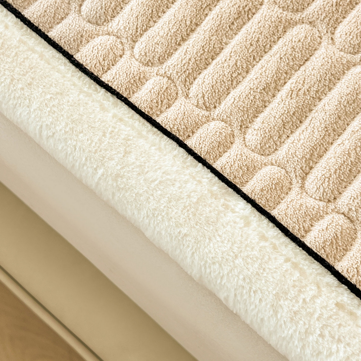 91家纺网 家纺一手货源 找家纺 喜居 2025新款A类高克重宝宝绒夹棉床褥垫-绮梦系列 绮梦-咖-宝宝绒床褥垫