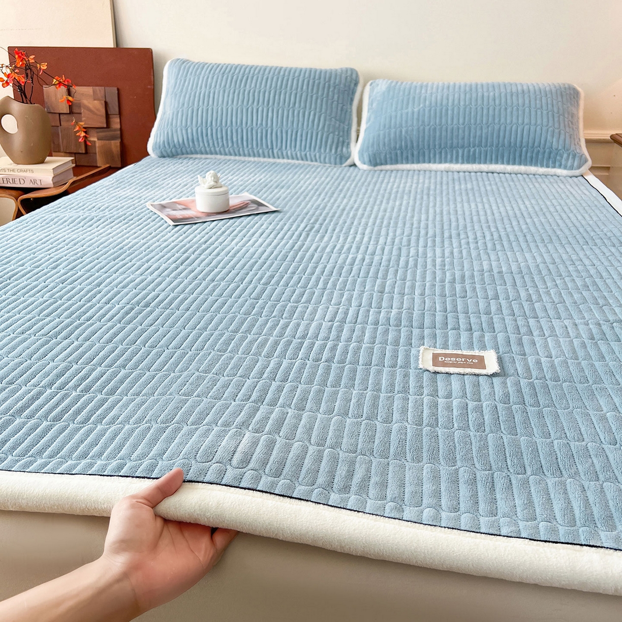 91家纺网 家纺一手货源 找家纺 喜居 2025新款A类高克重宝宝绒夹棉床褥垫-绮梦系列 绮梦-蓝-宝宝绒床褥垫