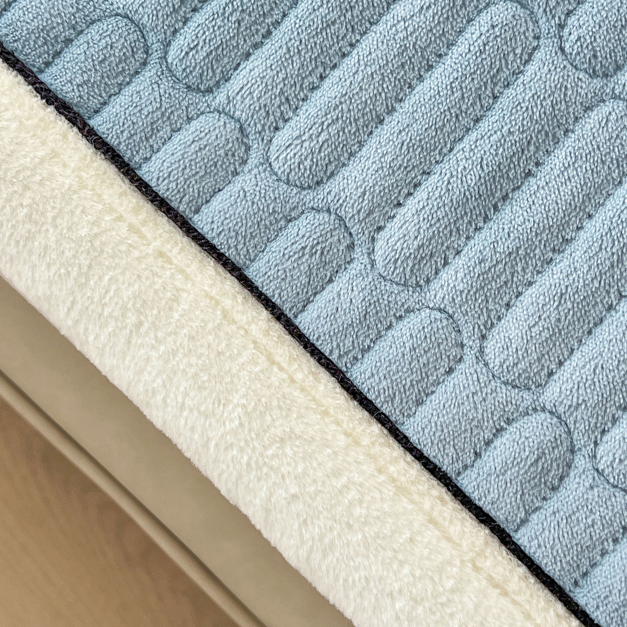 91家纺网 家纺一手货源 找家纺 喜居 2025新款A类高克重宝宝绒夹棉床褥垫-绮梦系列 绮梦-蓝-宝宝绒床褥垫