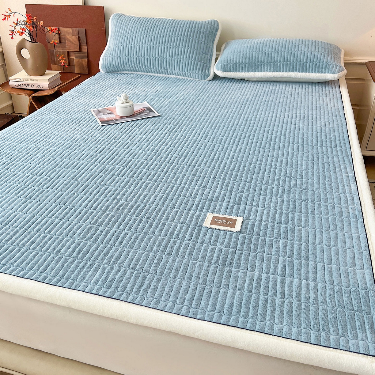 91家纺网 家纺一手货源 找家纺 喜居 2025新款A类高克重宝宝绒夹棉床褥垫-绮梦系列 绮梦-蓝-宝宝绒床褥垫