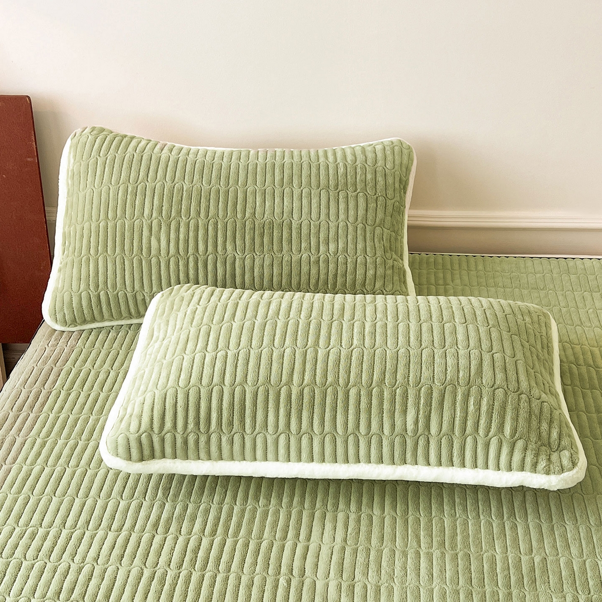 91家纺网 家纺一手货源 找家纺 喜居 2025新款A类高克重宝宝绒夹棉床褥垫-绮梦系列 绮梦-绿-宝宝绒床褥垫