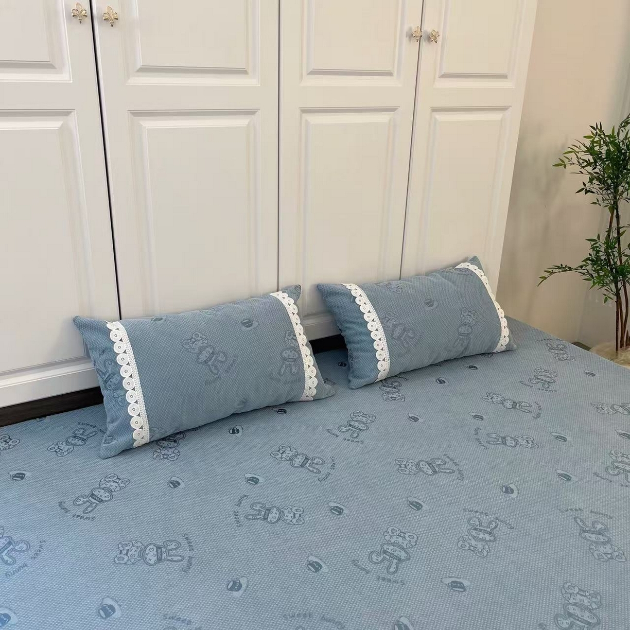 91家纺网 家纺一手货源 找家纺 （总）暖木杨 2025新款雪尼尔床用床盖炕盖亲肤透气防滑高级感床盖可定制尺寸-咖啡兔