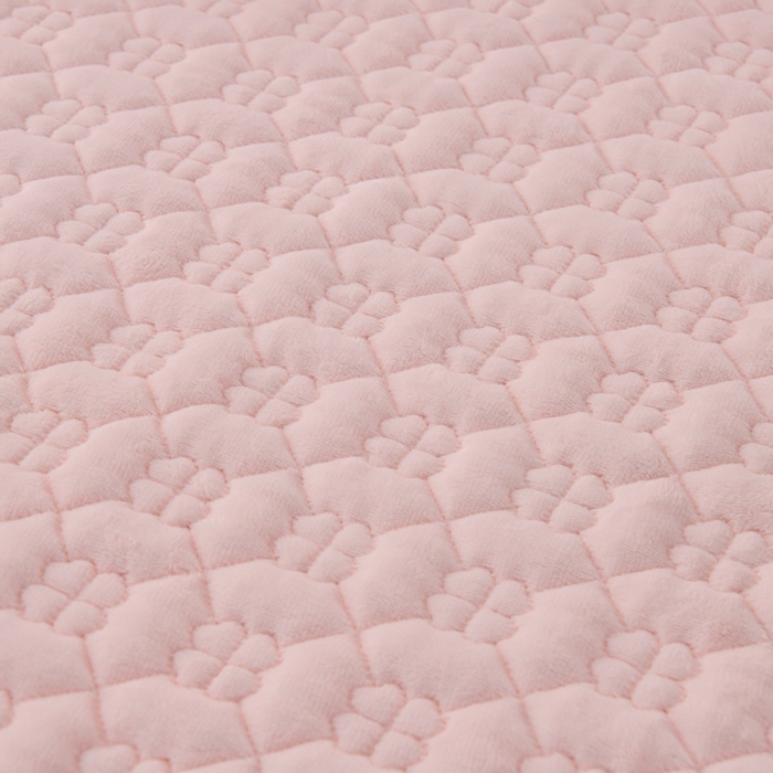 91家纺网 家纺一手货源 找家纺 优家居 2025新款240克高克重牛奶绒韩版牛奶绒夹棉床盖三件套床裙三件套直播爆款 栀子花-浅粉