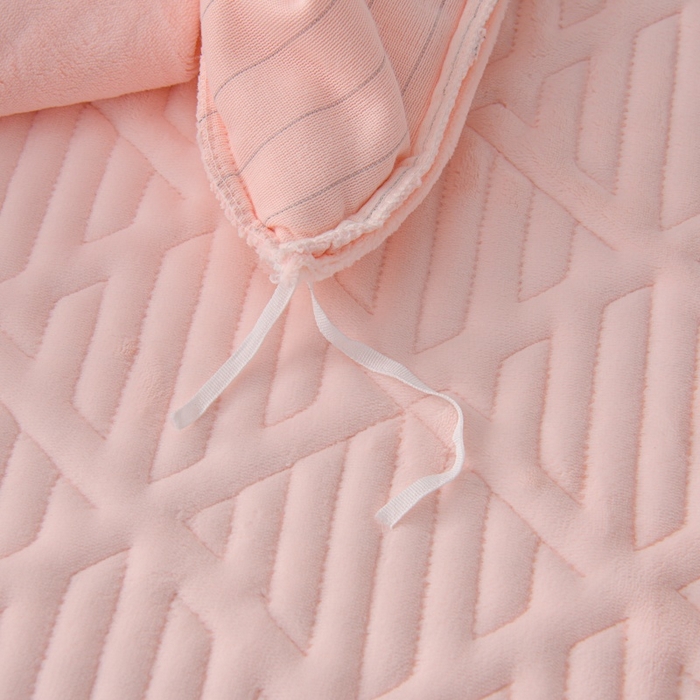 91家纺网 家纺一手货源 找家纺 优家居 2025新品240克高克重牛奶绒韩版牛奶绒夹棉床裙四件套床裙三件套直播爆款 东方韵-浅粉