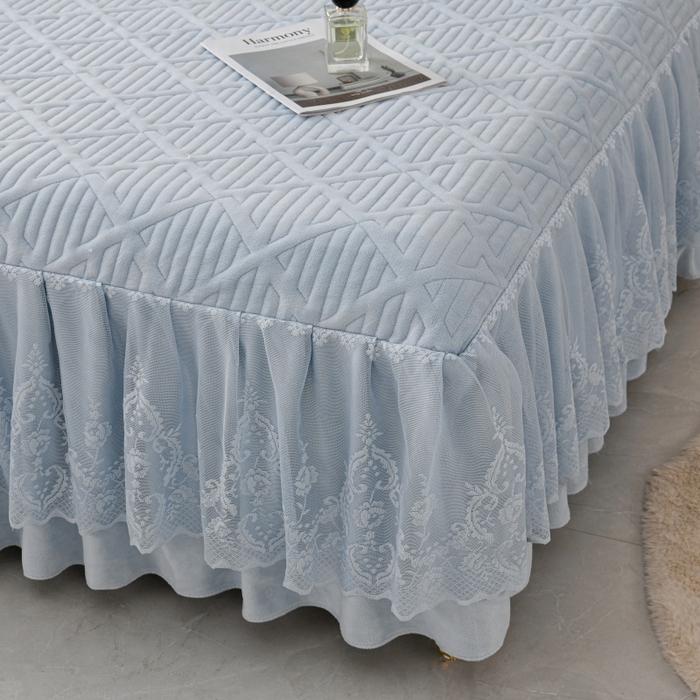 91家纺网 家纺一手货源 找家纺 优家居 2025新品240克高克重牛奶绒韩版牛奶绒夹棉床裙四件套床裙三件套直播爆款 东方韵-浅蓝